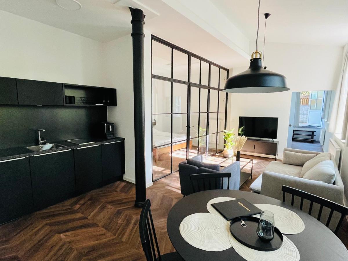 Ferienwohnungen An Der Salvatorkirche - Exklusiv-Apartments Mit Terrasse كوبورغ المظهر الخارجي الصورة