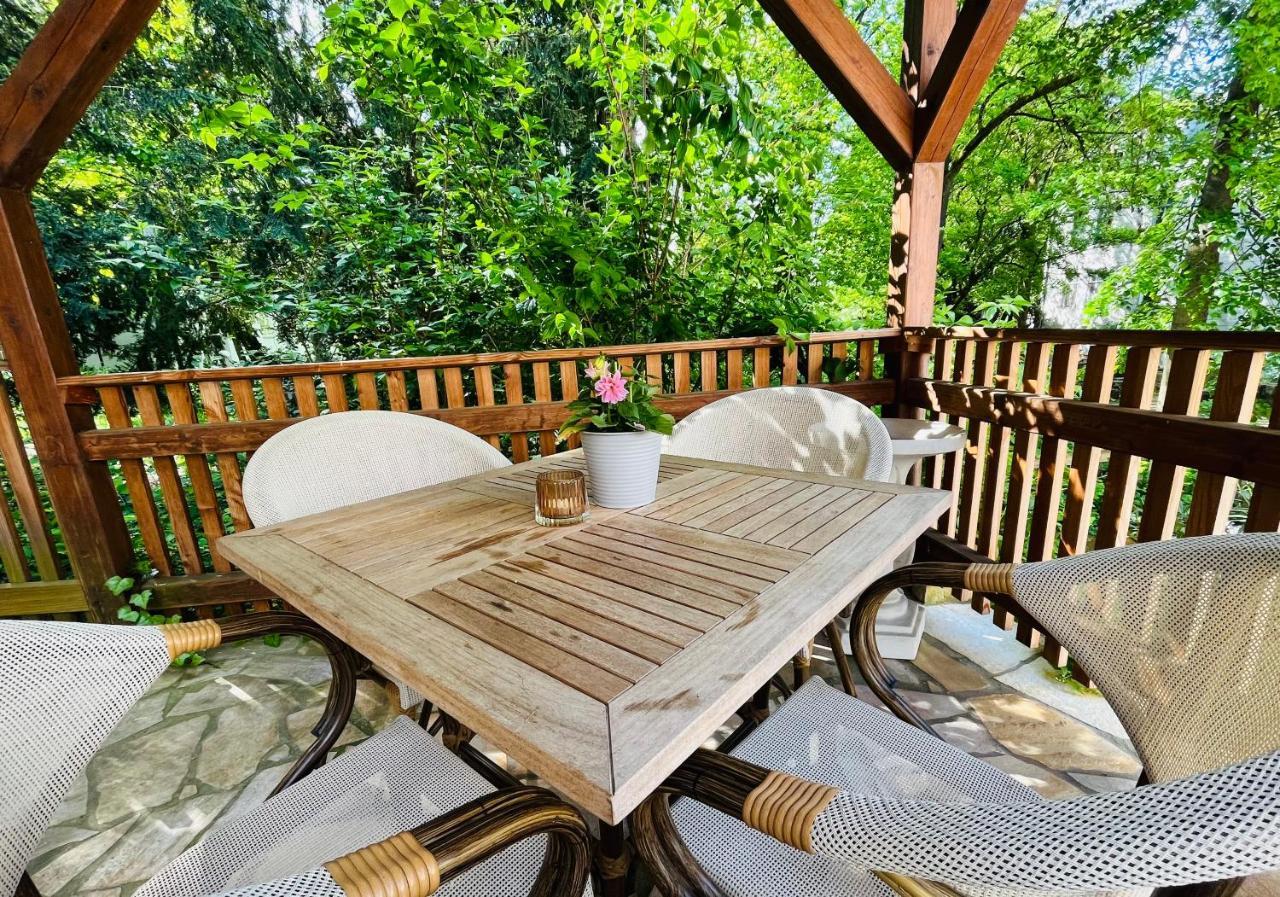 Ferienwohnungen An Der Salvatorkirche - Exklusiv-Apartments Mit Terrasse كوبورغ المظهر الخارجي الصورة